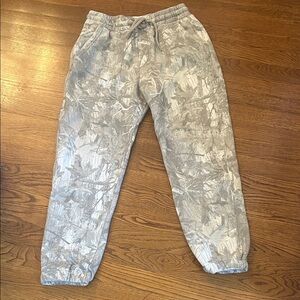 Hollister Gray Camouflage Relaxed Jogger
